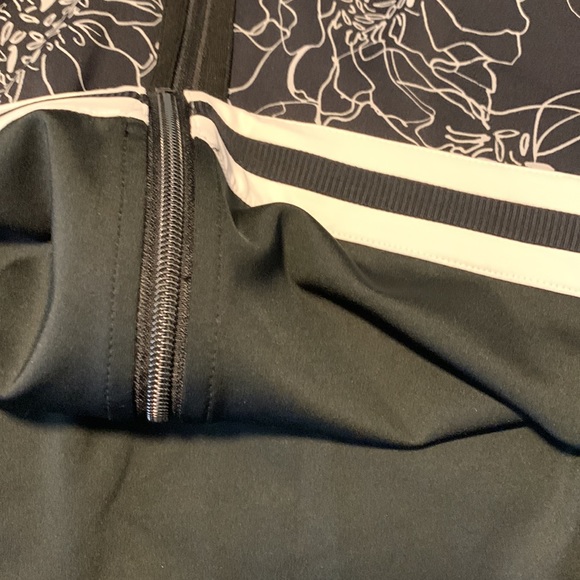 Tail Golf reversible skirt with black short - Picture 2 of 4